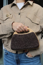 BORSA RAFIA CON MANICI IN LEGNO