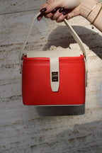 BORSA A SECCHIELLO STRUTTURATA