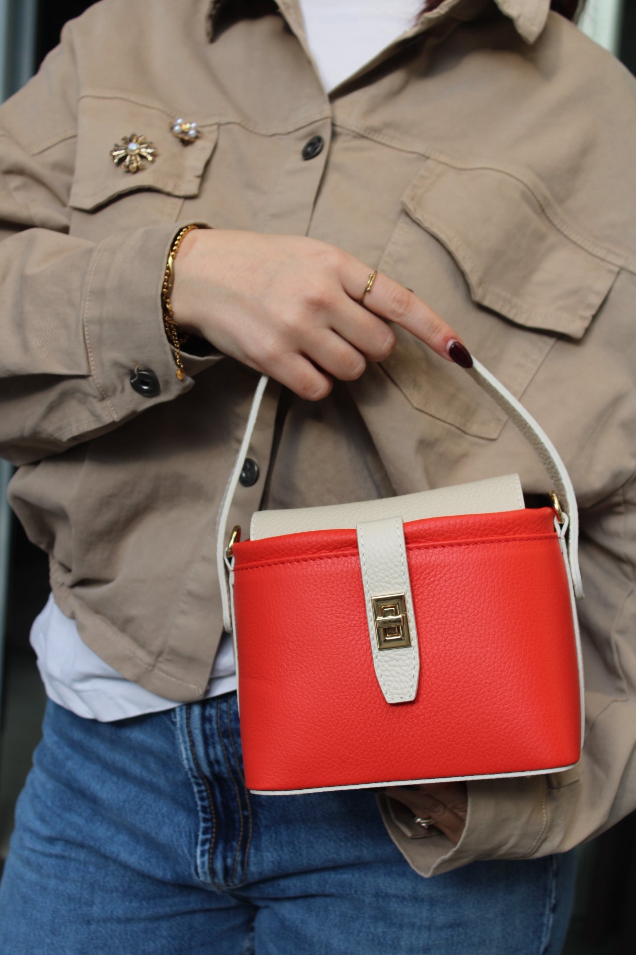 BORSA A SECCHIELLO STRUTTURATA