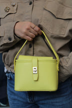 BORSA A SECCHIELLO STRUTTURATA