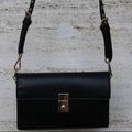 BORSA A TRACOLLA IN PELLE LISCIA