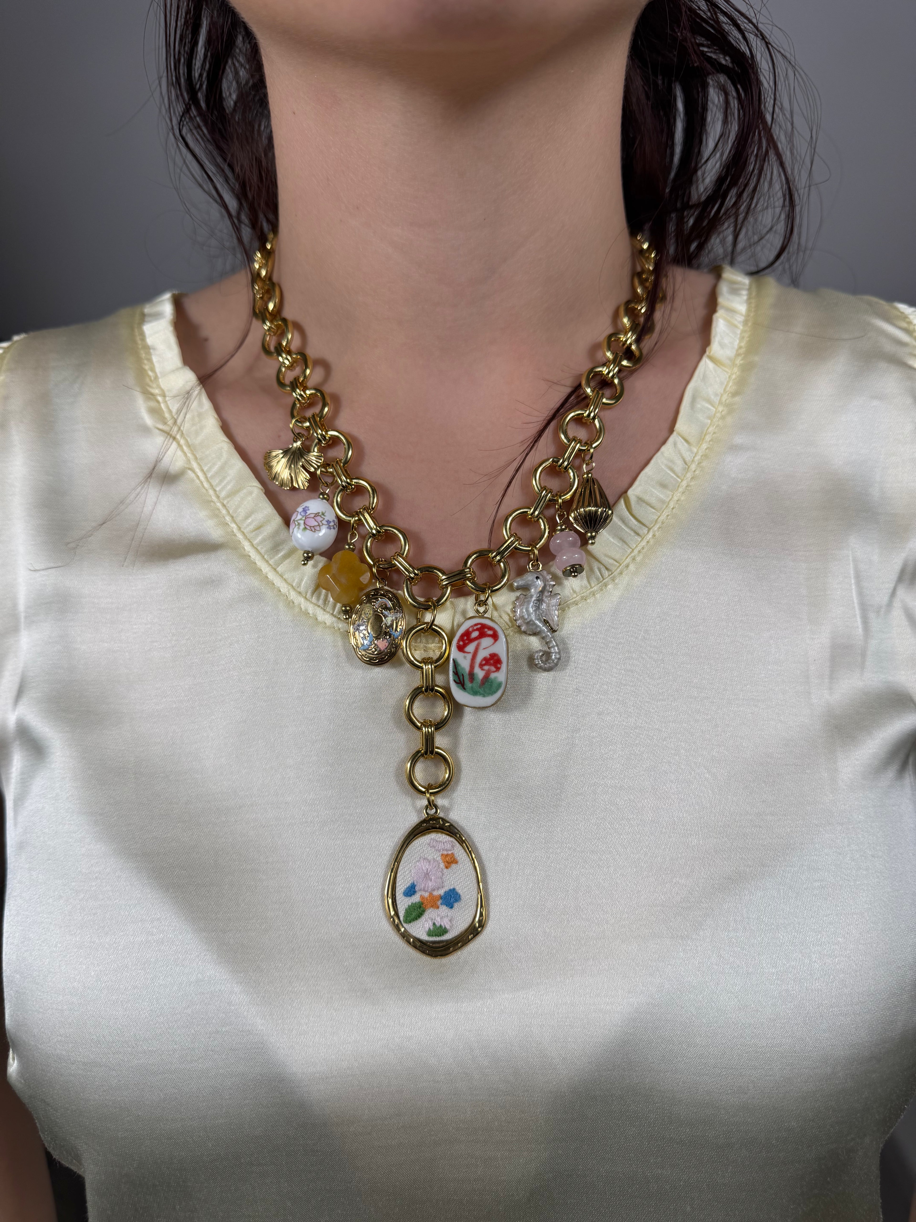 COLLANA PETALI D'ORO