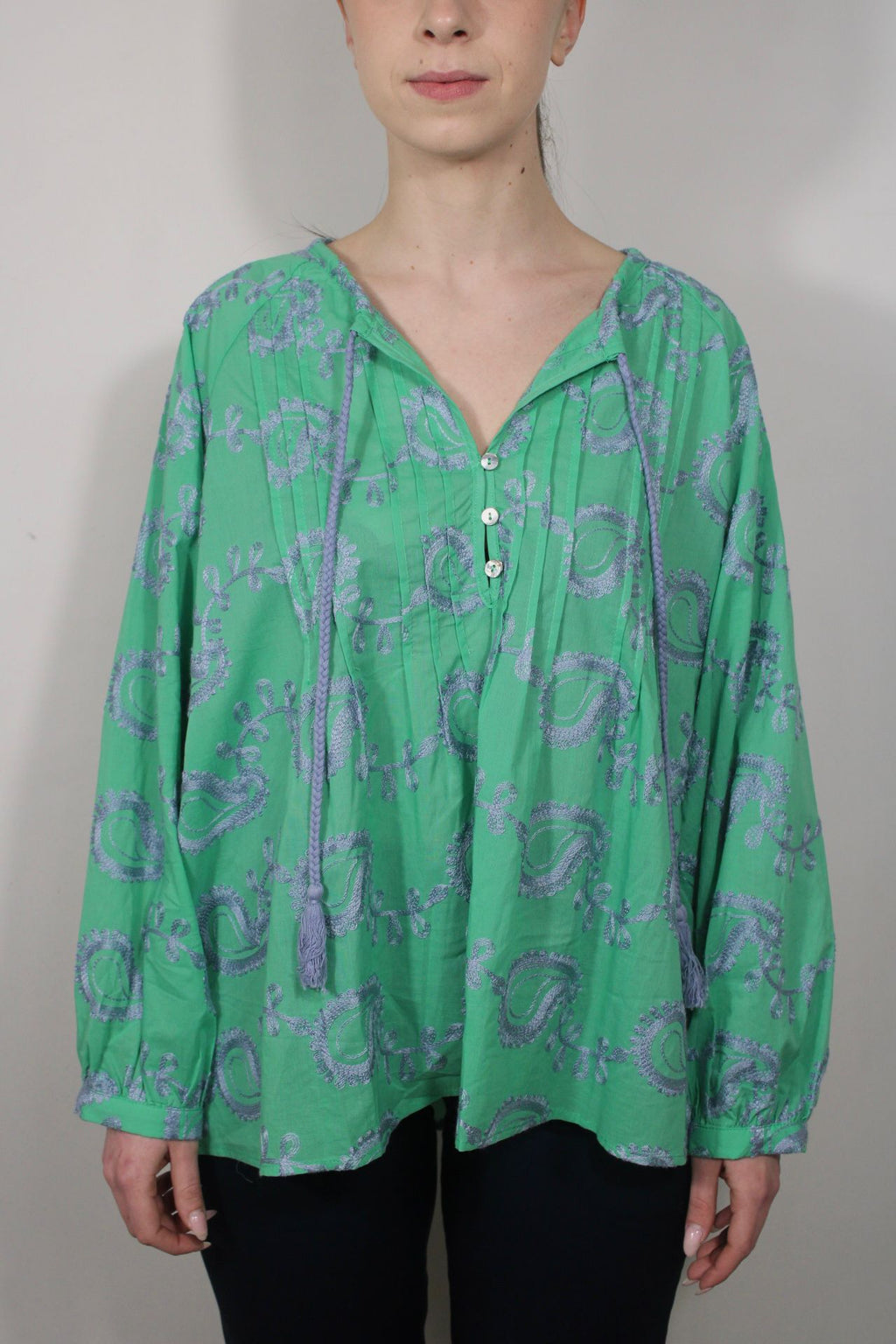 BLUSA CON COLLO ALLA TUNISINA