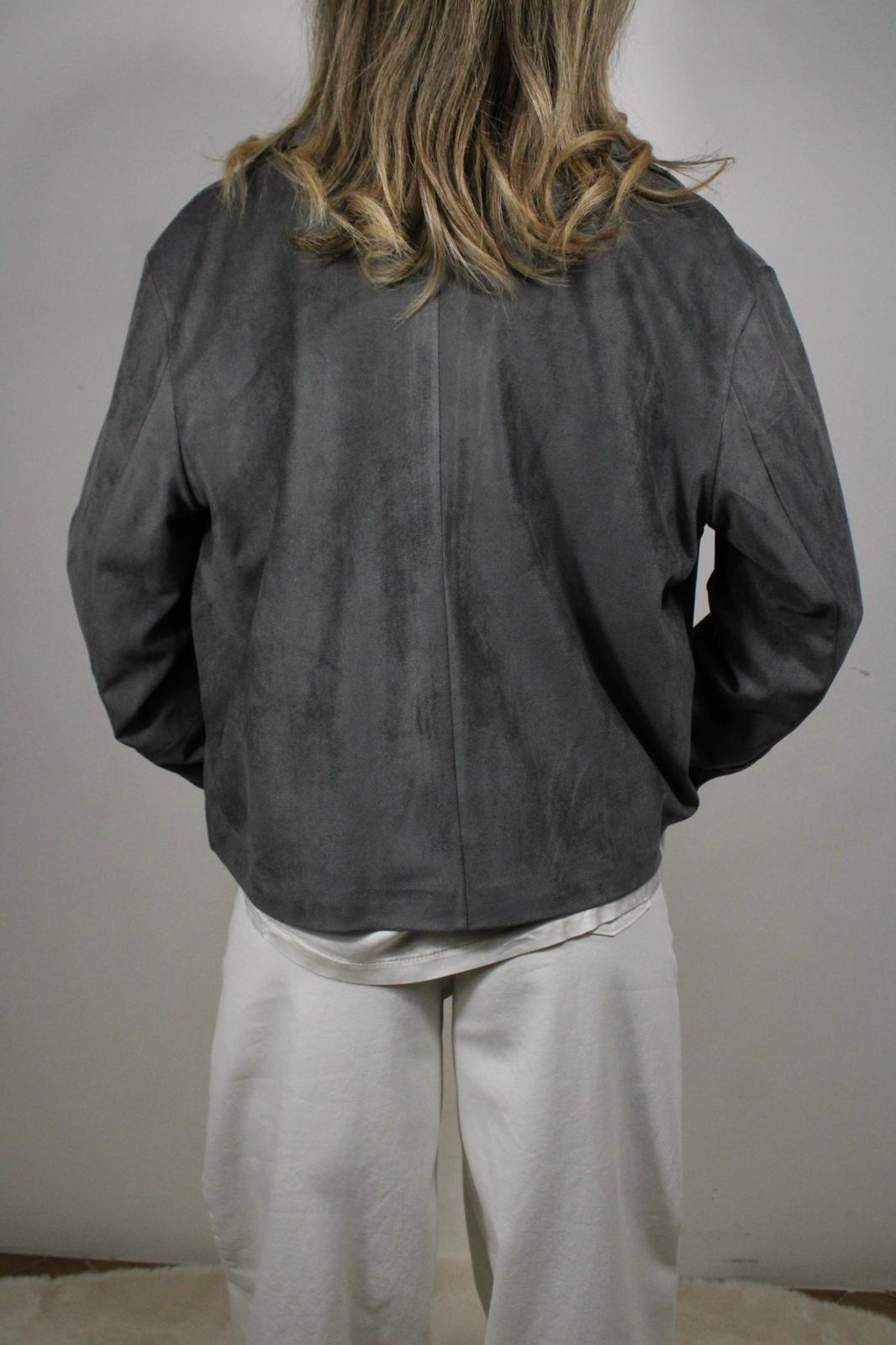 GIACCA MININA CON BOTTONI