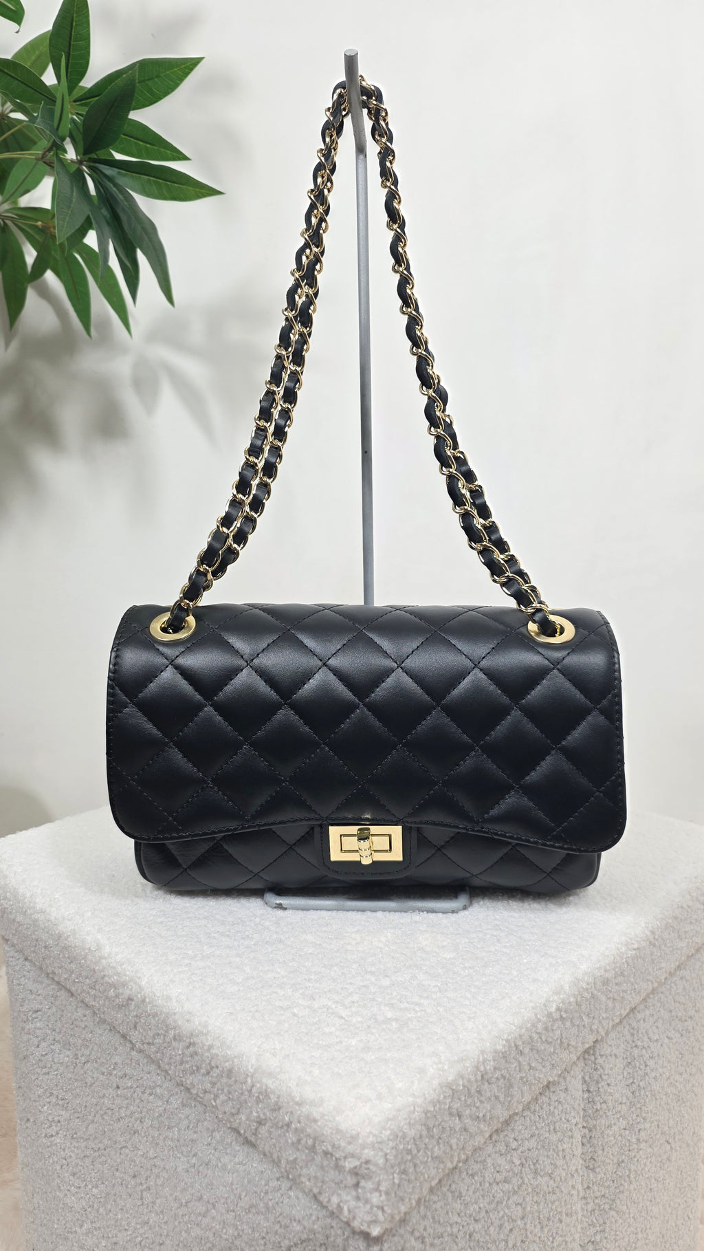 BORSA DI PELLE A TRACOLLA