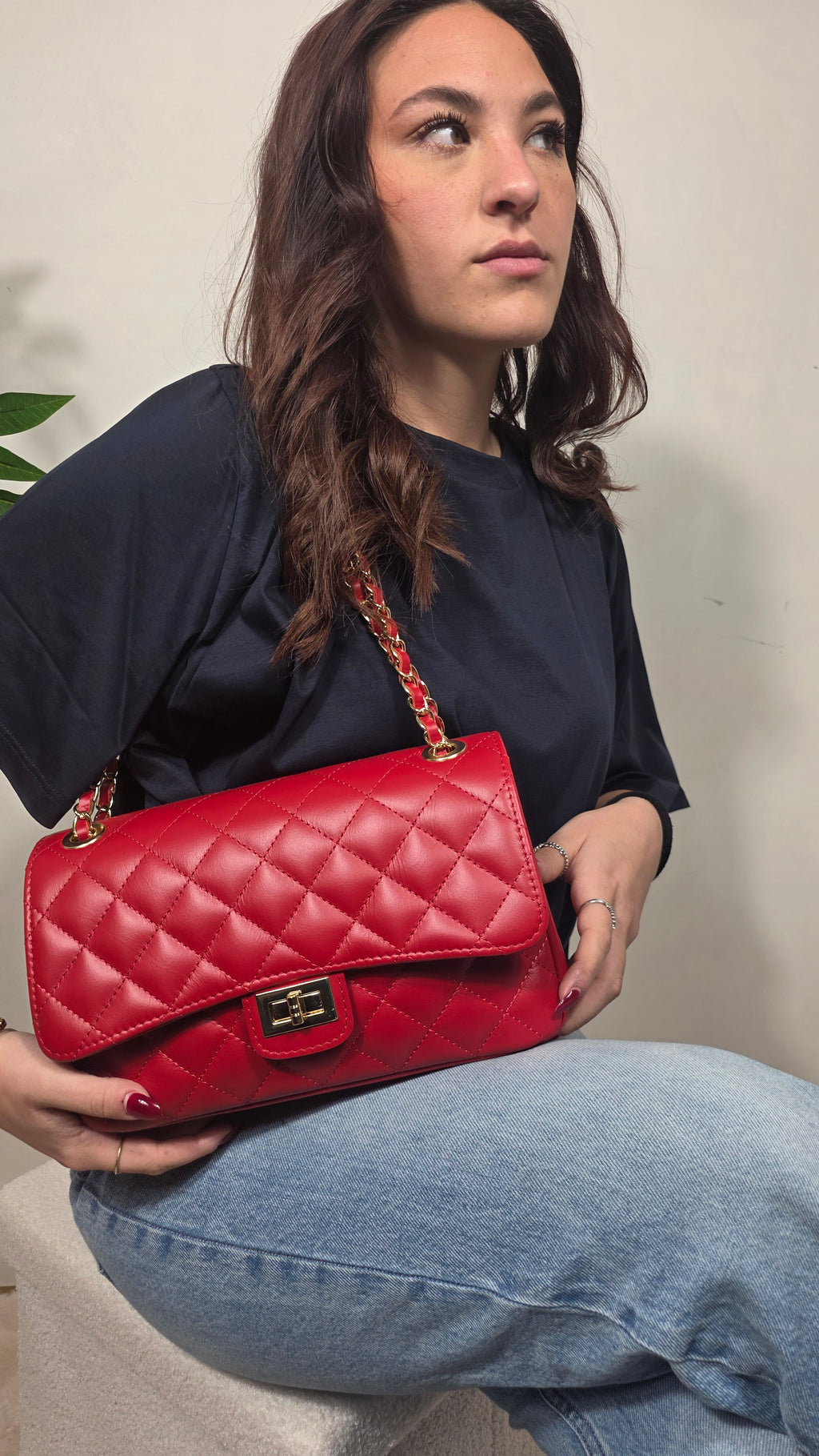 BORSA DI PELLE A TRACOLLA